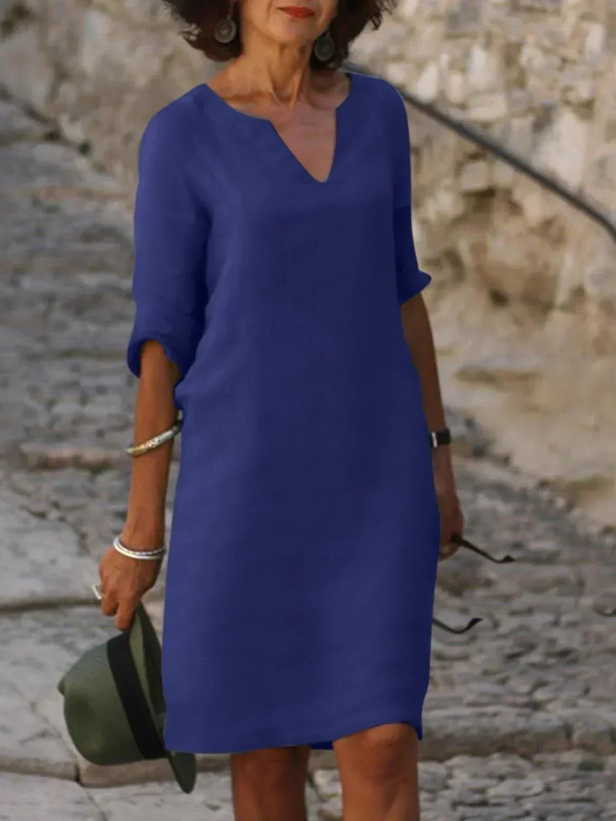RAFFAELLA™ | ELEGANT V-NECK DRESS