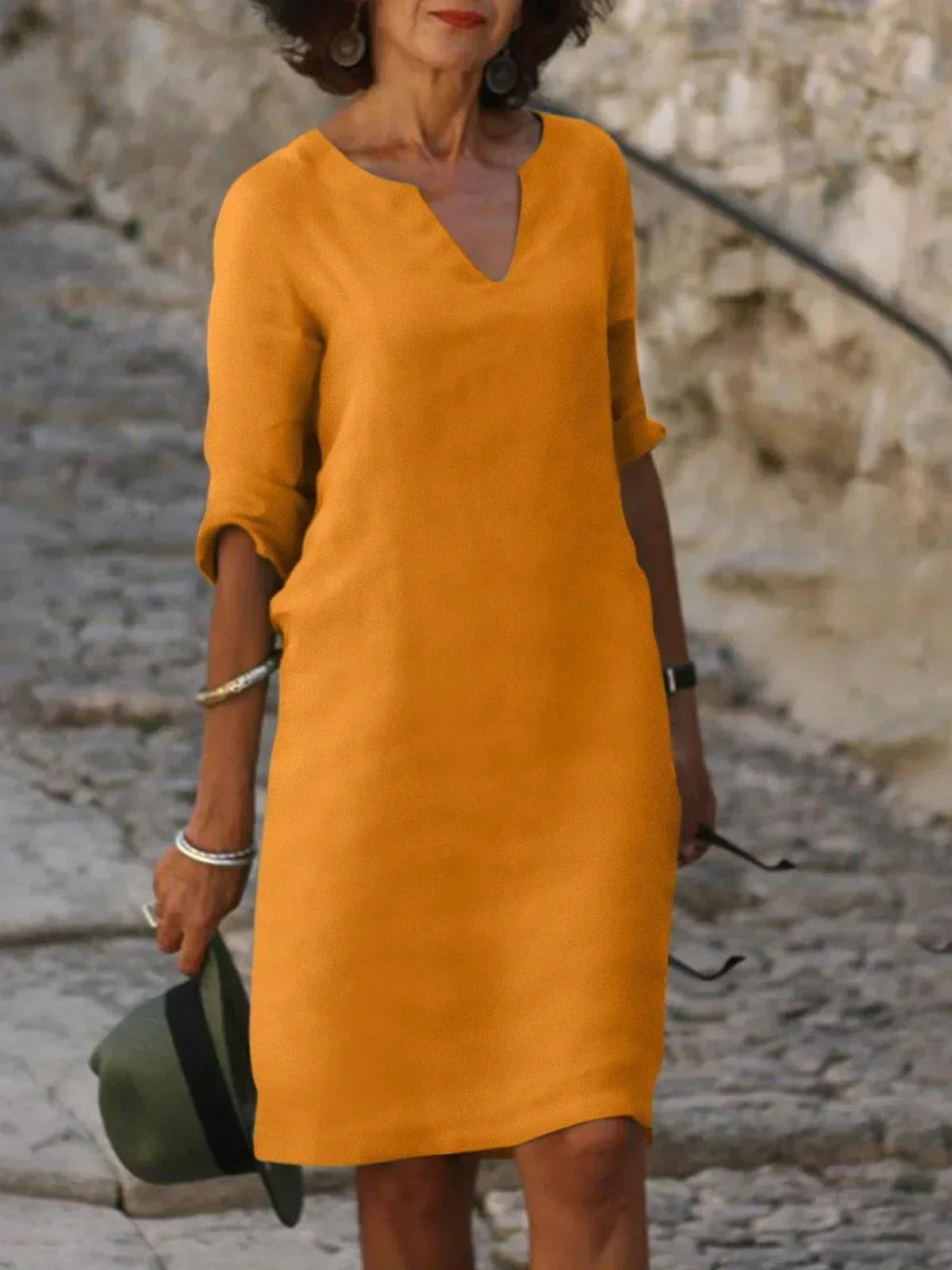 RAFFAELLA™ | ELEGANT V-NECK DRESS