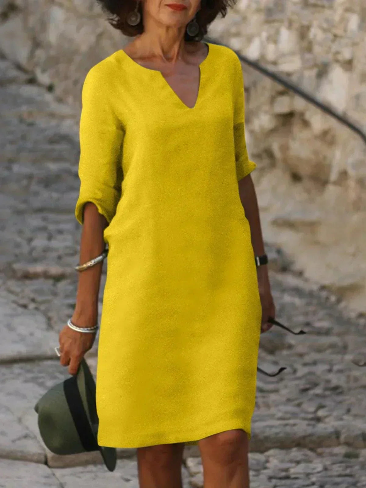 RAFFAELLA™ | ELEGANT V-NECK DRESS