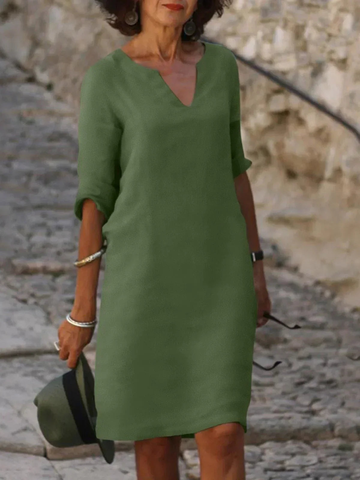 RAFFAELLA™ | ELEGANT V-NECK DRESS